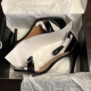 Never worn still in box Torrid Wide Width with a 4in heel! Run a little big.